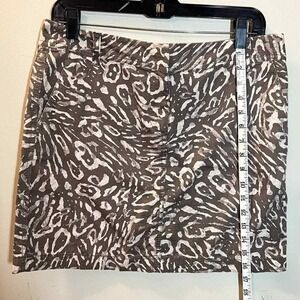 LOFT Animal Print‎ Mini 6 petite